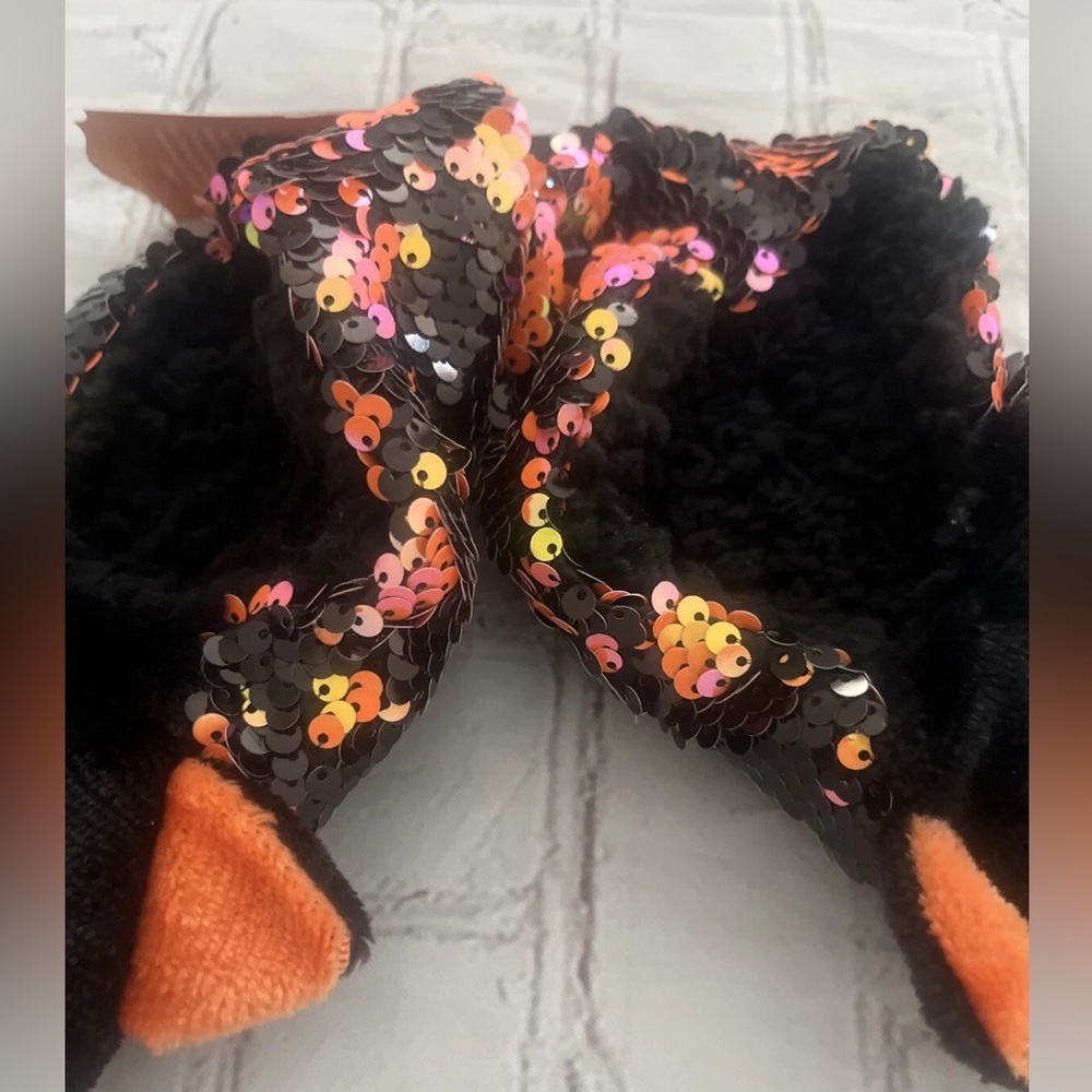 Hyde & Eek! Halloween Boutique Slipper Socks with Grippers Women Size SM/MED NWT - Picture 2 of 5